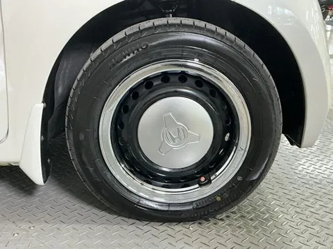 Honda N-BOX Slash
