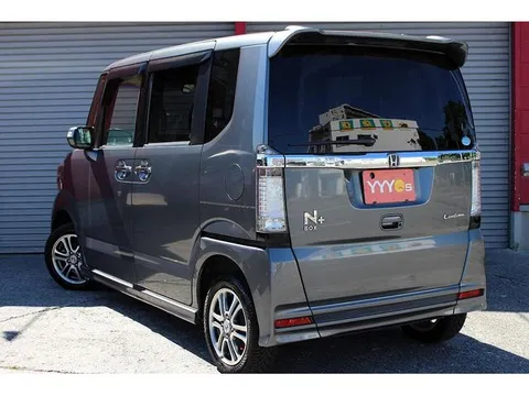 Honda N-BOX Plus Custom