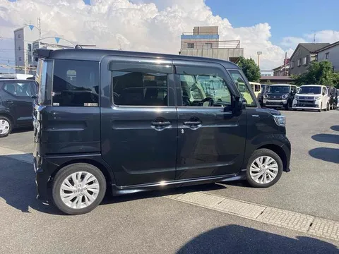 Suzuki Spacia Custom