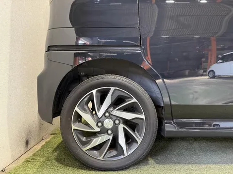 Suzuki Spacia Custom