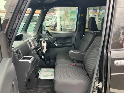 Toyota Pixis Mega