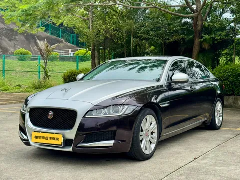 Jaguar XFL