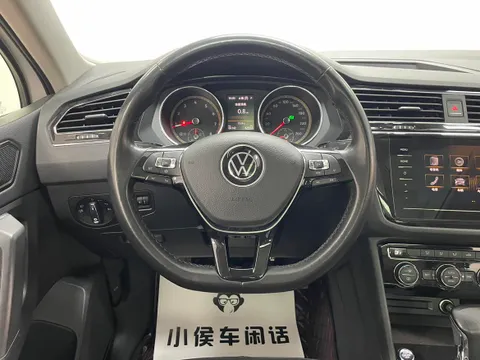 Volkswagen Tiguan L