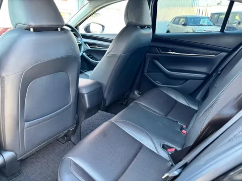 Mazda MAZDA3 Sedan