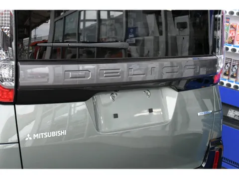 Mitsubishi Delica Mini