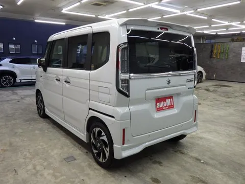 Suzuki Spacia Custom