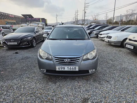 Hyundai Elantra (Avante)
