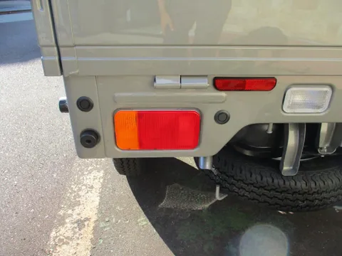 Suzuki Carry Track