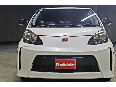 Toyota iQ