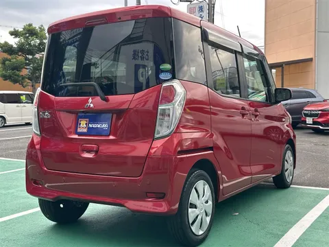 Mitsubishi eK Space