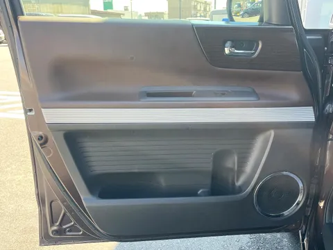 Honda N-BOX Slash