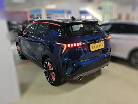 Lynk & Co Lynk & Co 06