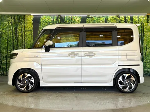 Suzuki Spacia Custom