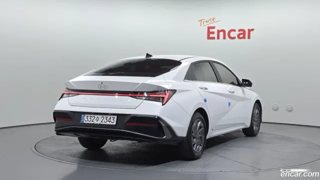 Hyundai Elantra (Avante)