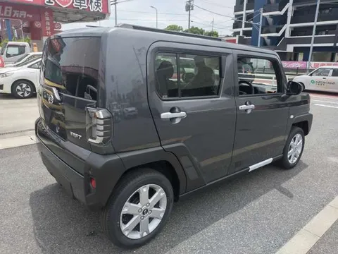 Daihatsu Taft