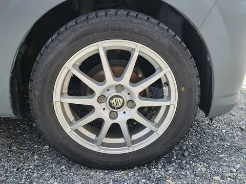 Daihatsu Mira Tocot