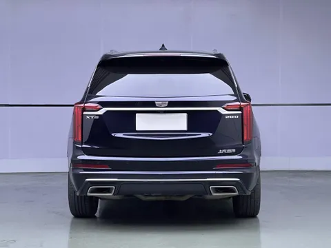 Cadillac XT6