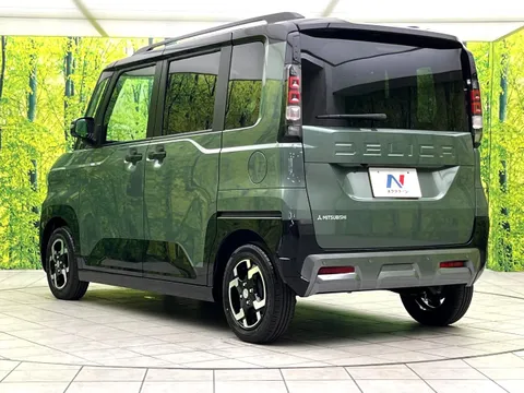 Mitsubishi Delica Mini