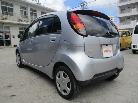 Mitsubishi I