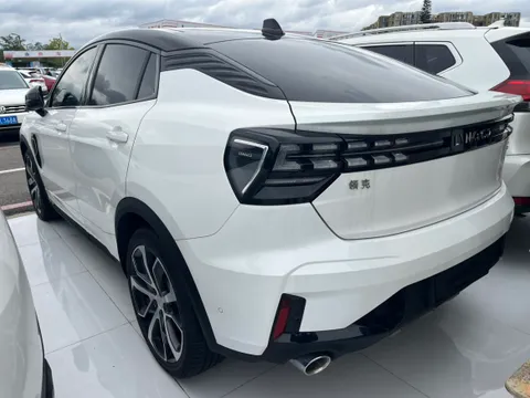 Lynk & Co Lynk & Co 05