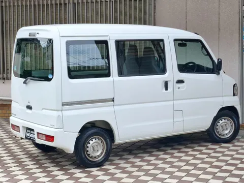 Mitsubishi Minicab Van