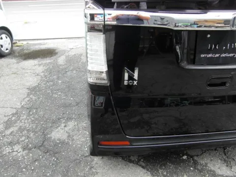 Honda N-BOX Custom