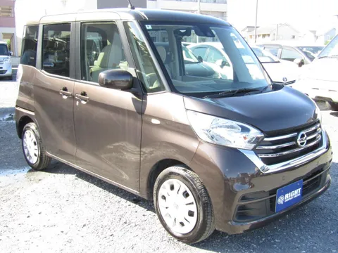 Nissan Dayz Roox