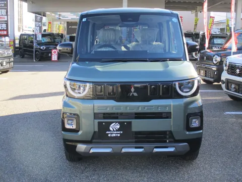 Mitsubishi Delica Mini