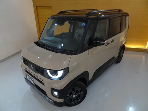 Mitsubishi Delica Mini