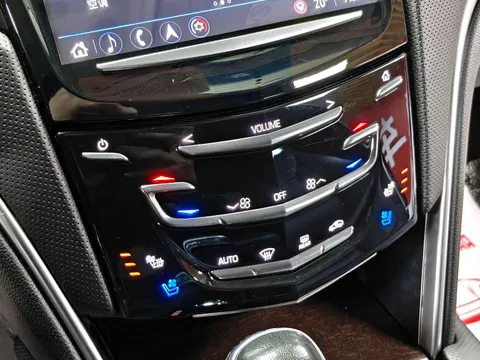 Cadillac XTS
