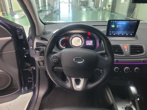 Renault SM3