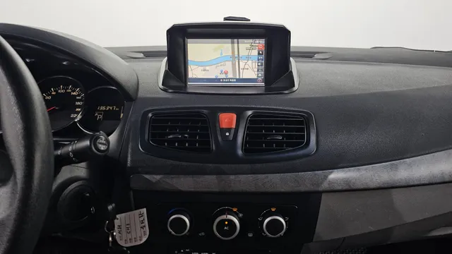 Renault SM3
