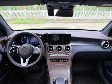 Mercedes-Benz Mercedes-Benz GLC