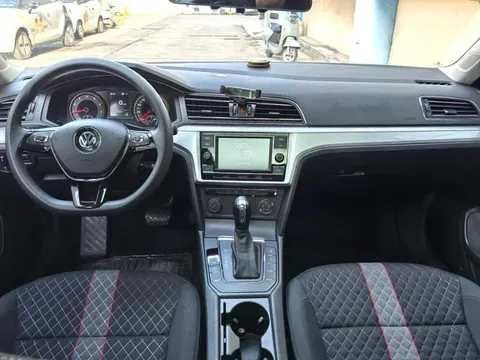 Volkswagen Lamando