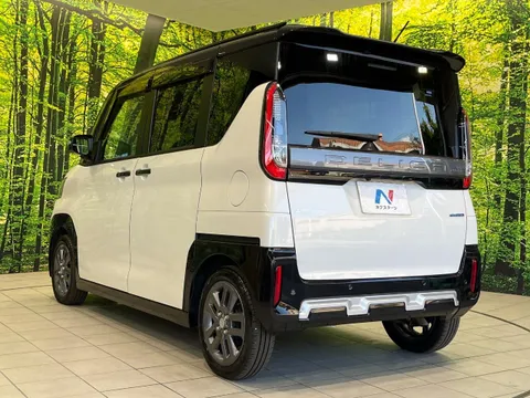 Mitsubishi Delica Mini