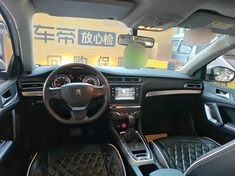 Peugeot 408
