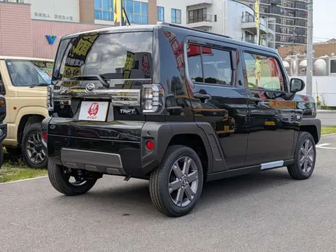 Daihatsu Taft