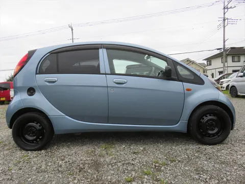 Mitsubishi I