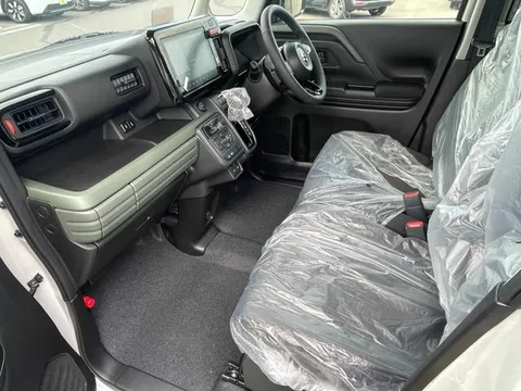 Suzuki Spacia Gear