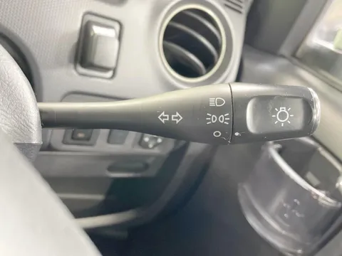 Nissan Otti