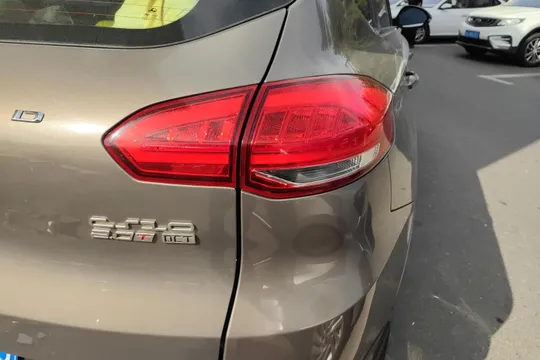 Leopaard CS10