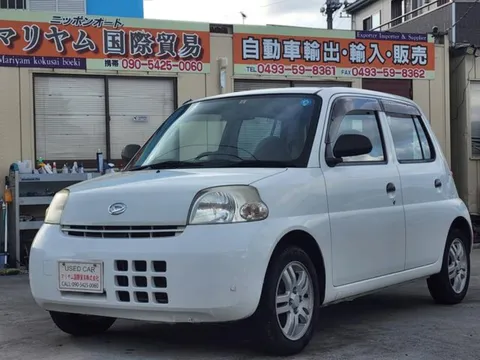 Daihatsu Esse