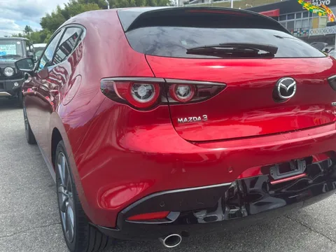 Mazda MAZDA3 Fastback