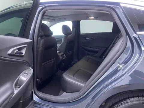 Chevrolet Malibu XL