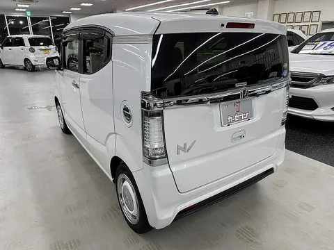 Honda N-BOX Slash