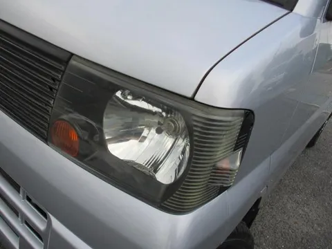 Mitsubishi Minicab Van