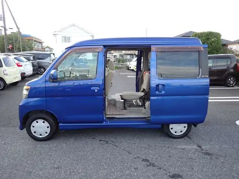 Daihatsu Atrai Wagon