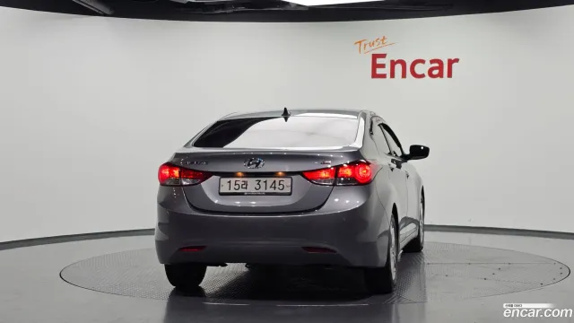 Hyundai Elantra (Avante)