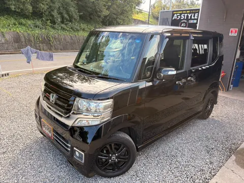 Honda N-BOX Custom