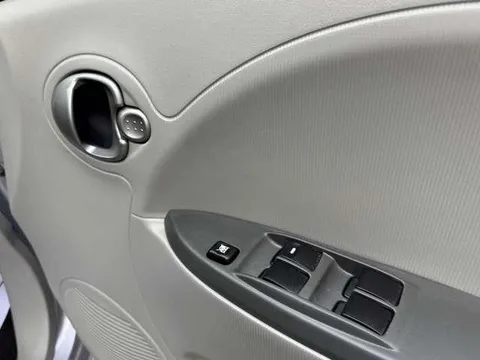 Mitsubishi I